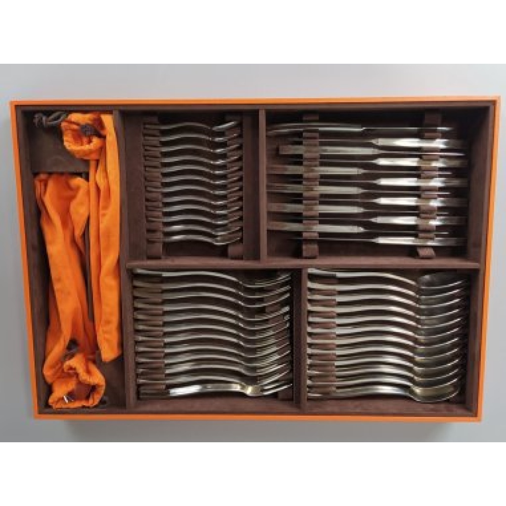 HERMÈS PARIS — Ménagère modèle « Ondes », 98 pièces dans ses coffrets 5