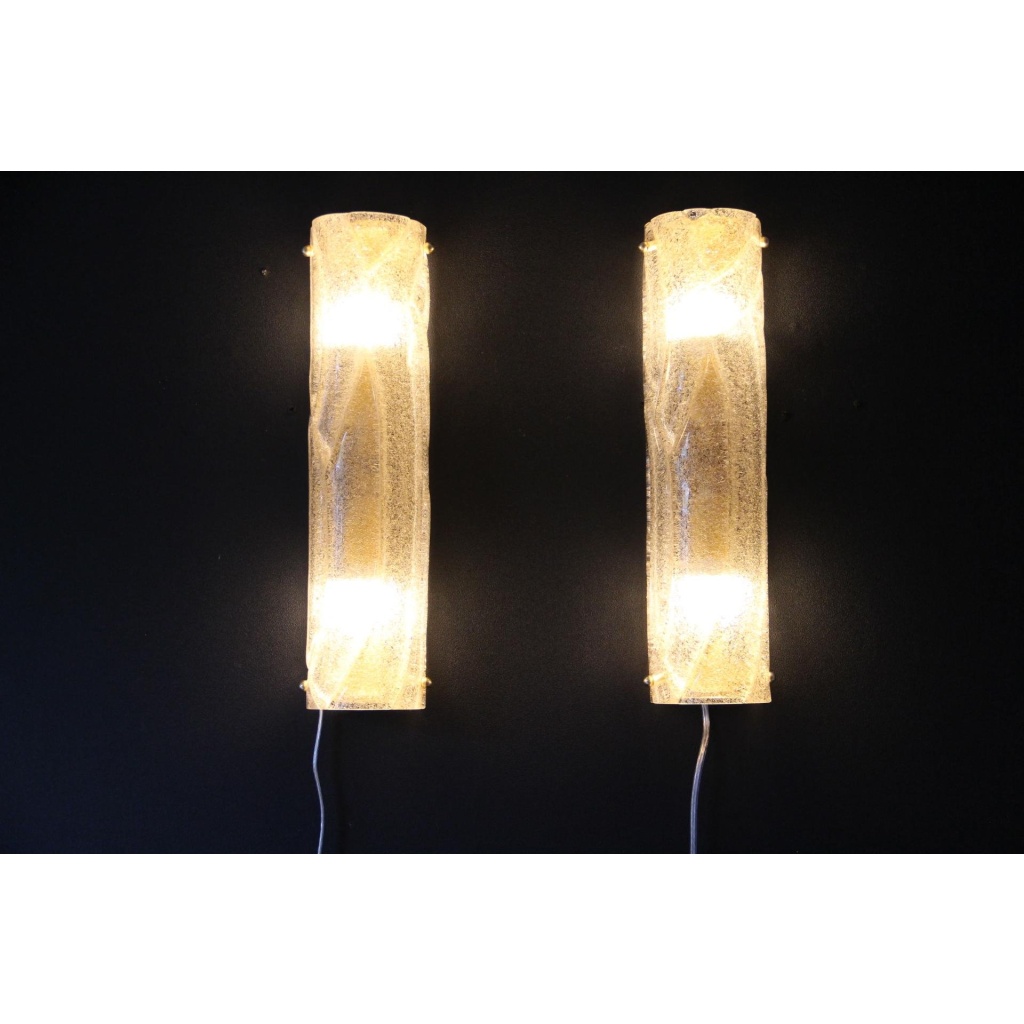 Paire d’appliques en verre de Murano texturé blanc, appliques murales drapées, de style Mazzega 5 Paire d’appliques en verre de Murano texturé blanc, appliques murales drapées, de style Mazzega 5