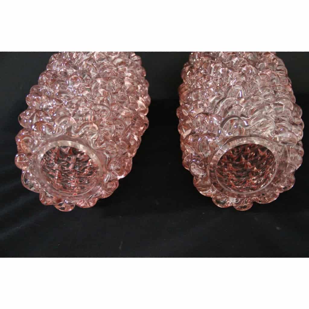 Paire de grands vases roses en verre de Murano rostrato de style Barovier 8