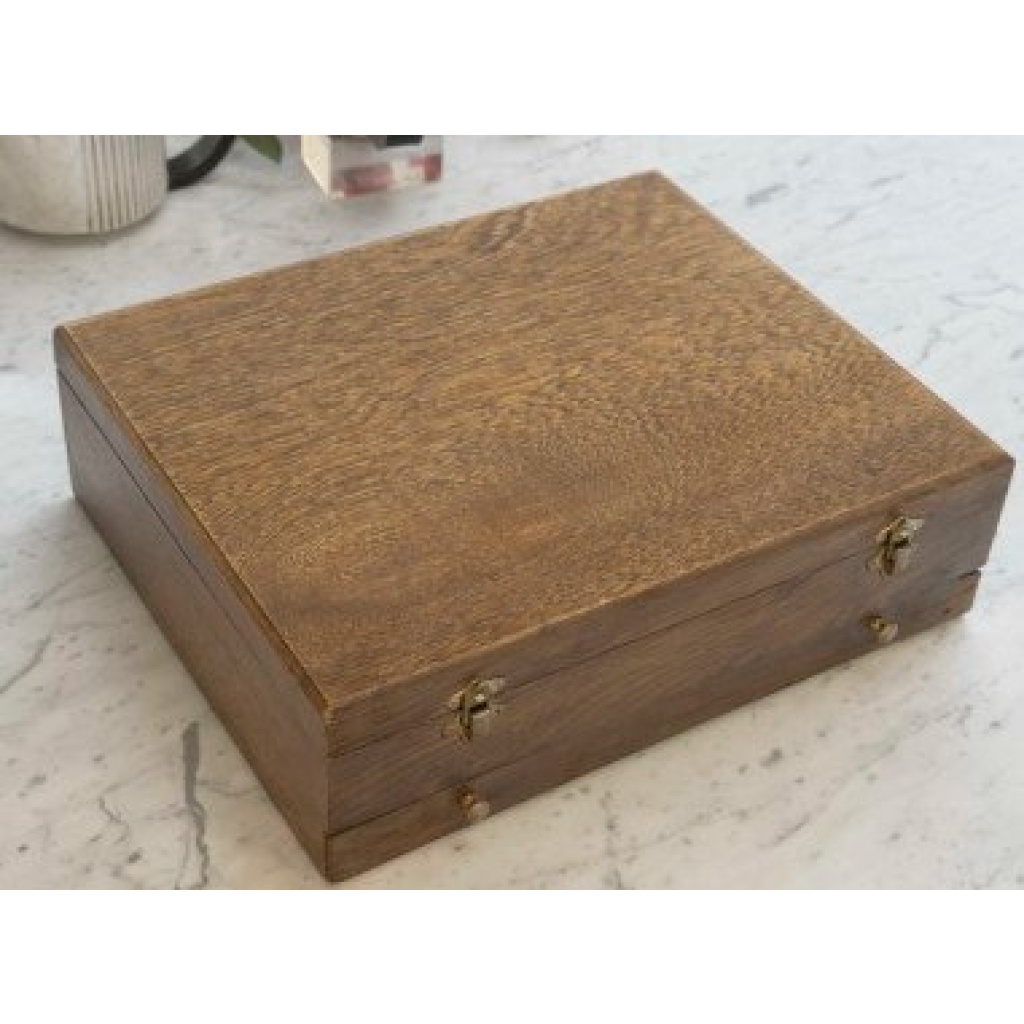 Christofle ménagère Perles pour 12 personnes (62 pièces) en métal argenté dans son coffre 10