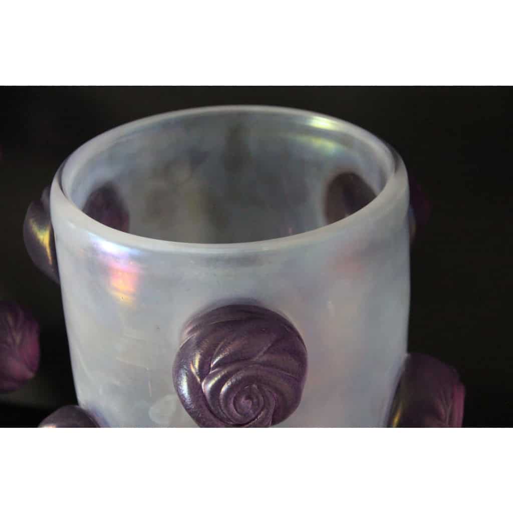 Paire de grands vases irisés à boutons de rose violets en verre de Murano 10