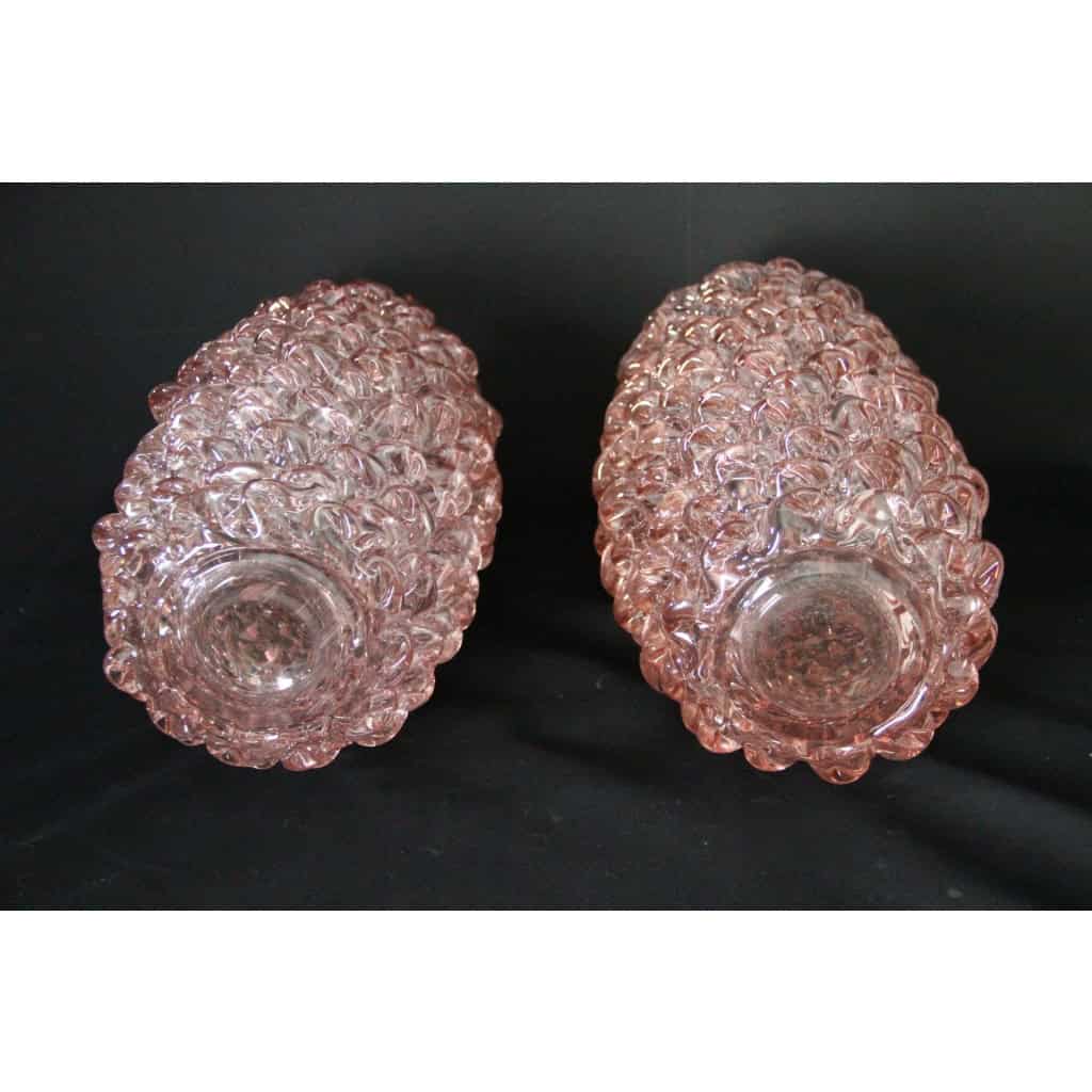 Paire de grands vases roses en verre de Murano rostrato de style Barovier 12