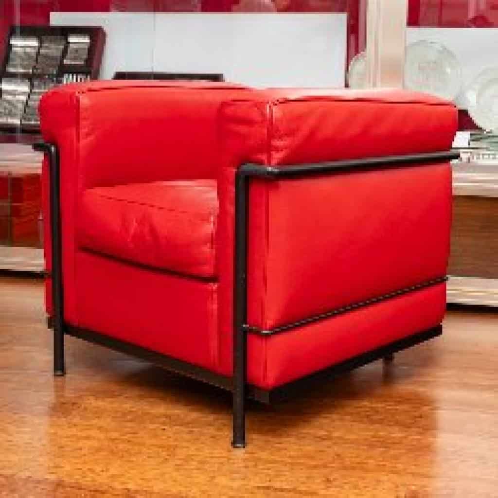 LC2, fauteuil — Le Corbusier, Pierre Jeanneret & Charlotte Perriand, création 1928, édition Cassina 3