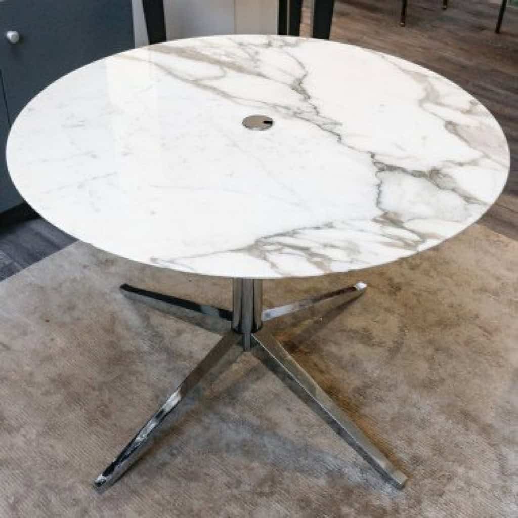Florence Knoll – TABLE plateau rond ,marbre Calacatta oro verde ,base chromée 3