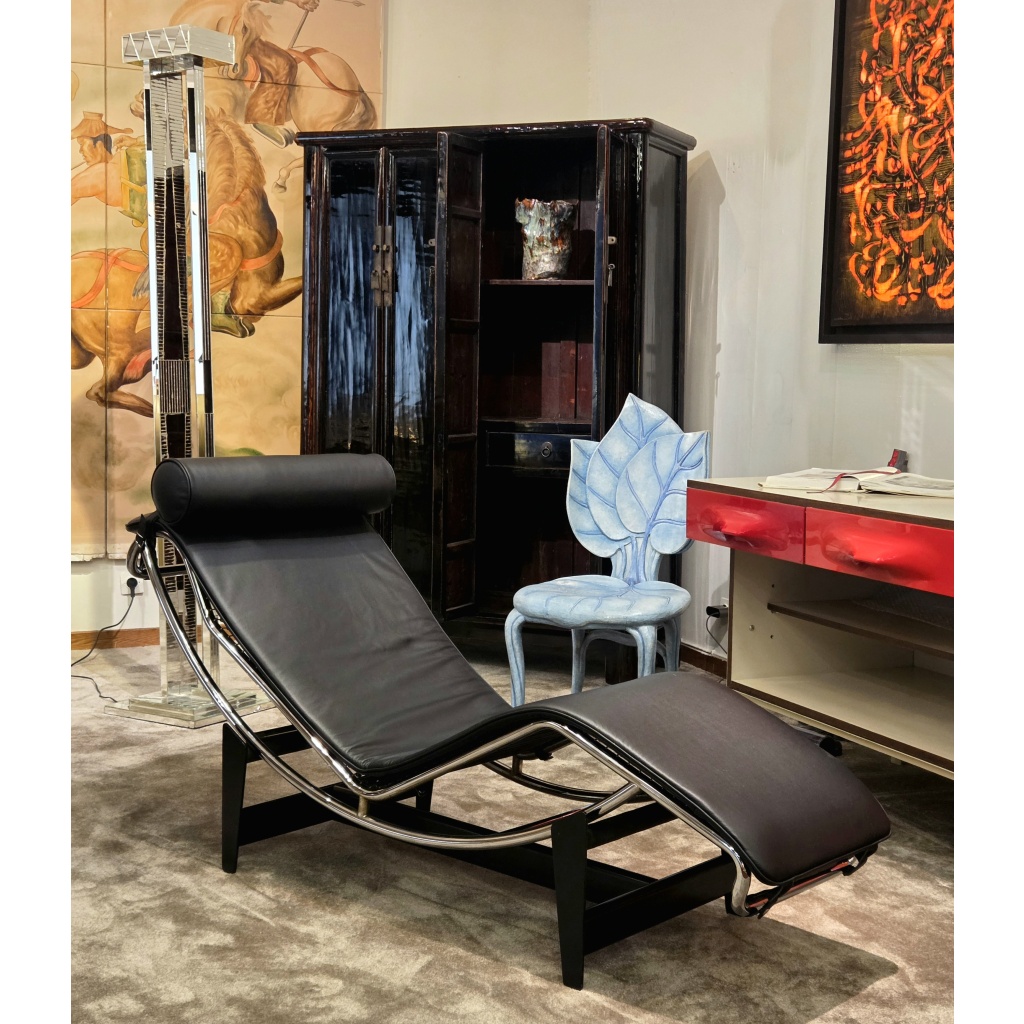 Chaise Longue LC4, Charlotte Perriand et Le Corbusier, Cassina numérotée 230, 1965 3