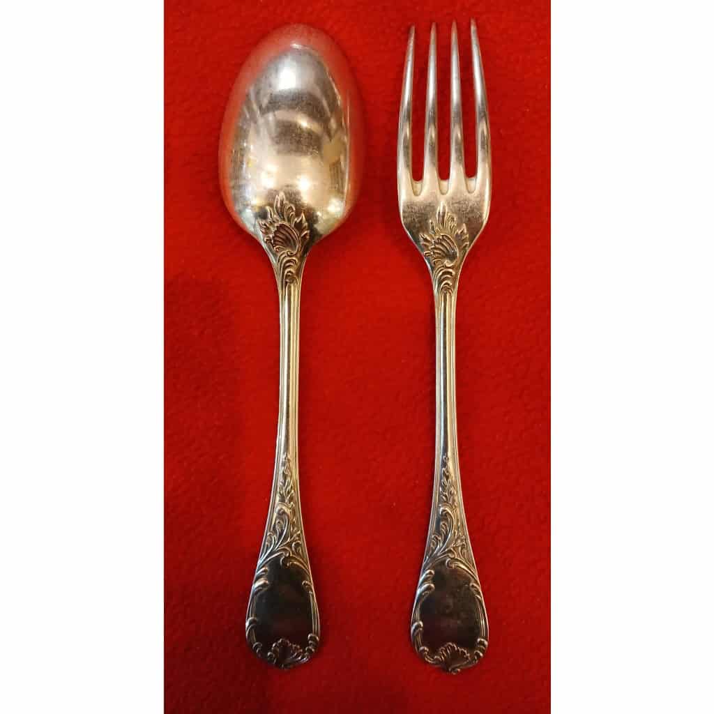 8 grandes cuillères 8 grandes fourchettes Christofle modèle Marly 4
