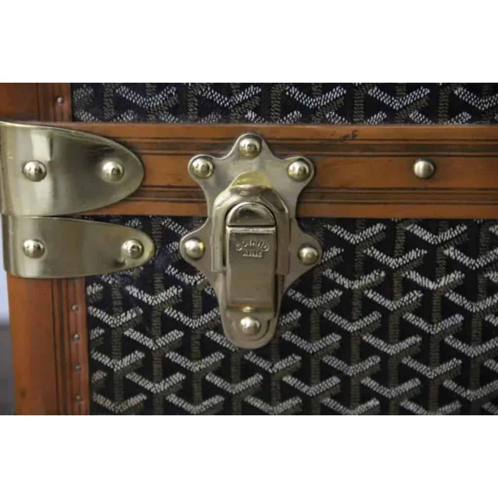 Malle Goyard en toile a chevrons ancienne des années 1920’s, 90 cm 5 Malle Goyard en toile a chevrons ancienne des années 1920’s, 90 cm 5