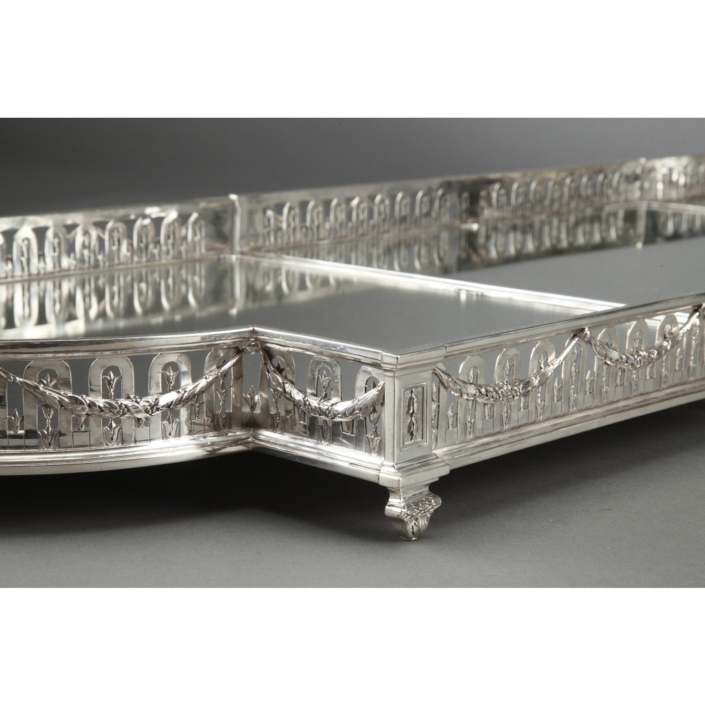 Orfèvre QUEILLE – Surtout de table à galerie, 3 parties argent massif XIXe 8