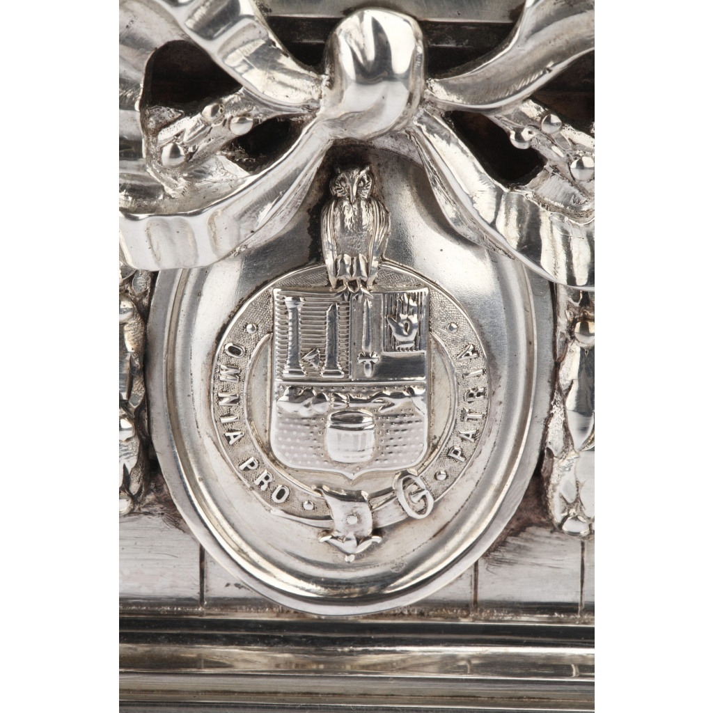 Orfèvre QUEILLE – Surtout de table à galerie, 3 parties argent massif XIXe 15