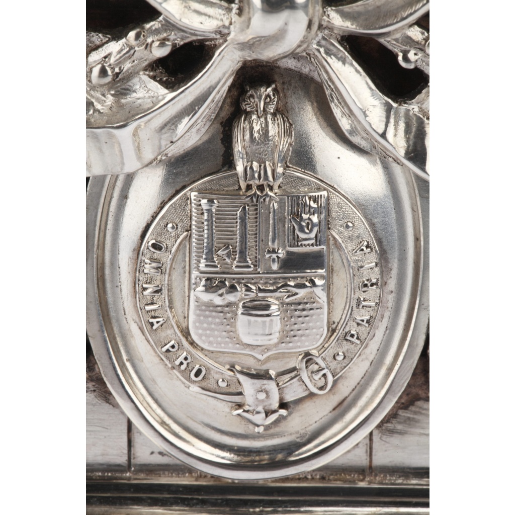 Orfèvre QUEILLE – Surtout de table à galerie, 3 parties argent massif XIXe 16