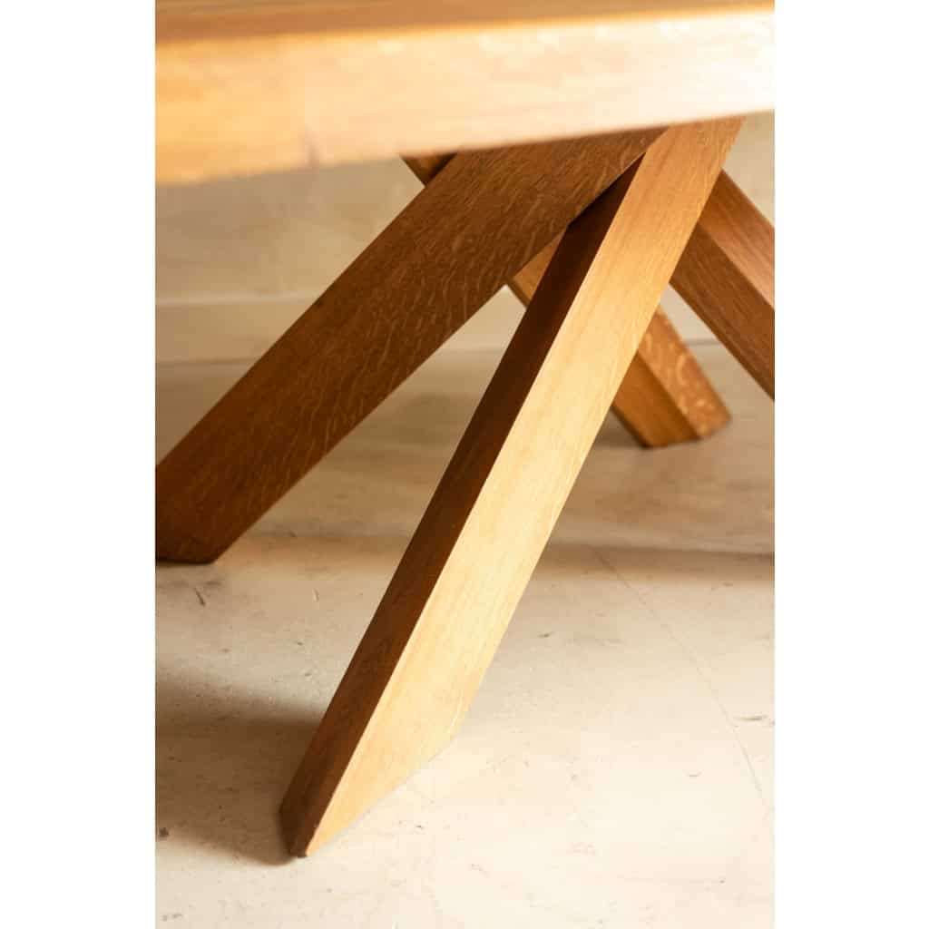 Pierre Chapo. Table de salle à manger modèle « T35D », en chêne blond. LS66574509P 4