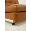 Mario Bellini, pour B&B Fauteuil chauffeuse Amanta en cuir. Vers 1970. LS6322433 27