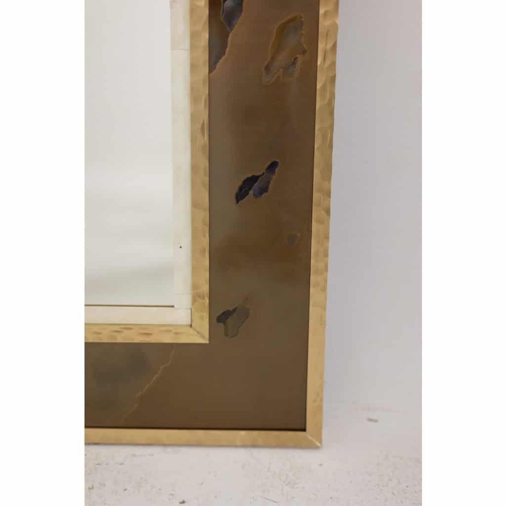 Miroir en marqueterie de laiton oxydé et patiné. Travail d’artiste LS66612504 8