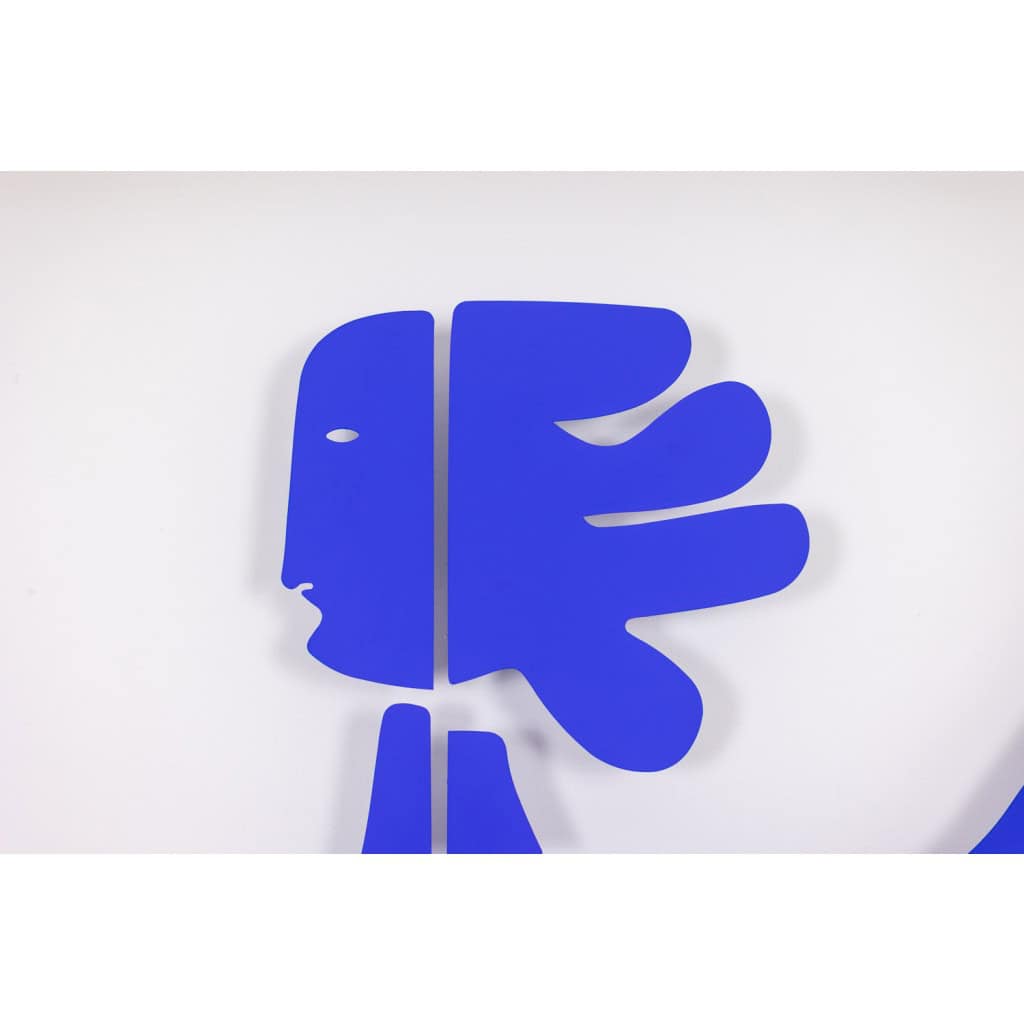 Antonine de Saint Pierre Panneau en métal laqué bleu. Contemporain LS65273363 5 Antonine de Saint Pierre Panneau en métal laqué bleu. Contemporain LS65273363 5