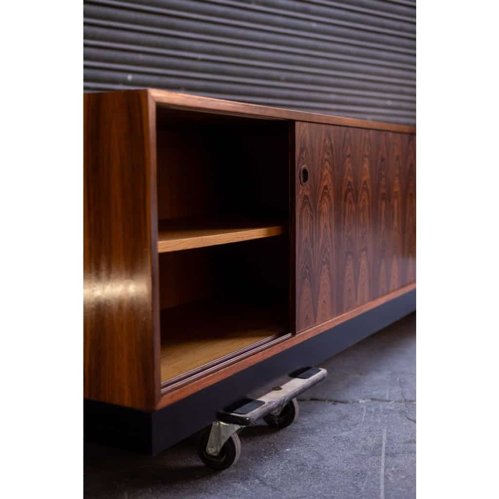 Wilhelm Renz. Enfilade en palissandre et stratifié. Circa 1960-70. LS66262004 13 Wilhelm Renz. Enfilade en palissandre et stratifié. Circa 1960-70. LS66262004 13