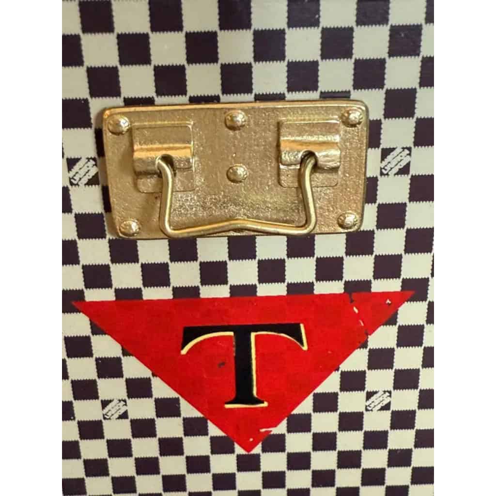 Presse papier Louis Vuitton edition limitée, mini coffret a bijoux Vuitton en forme de malle 11