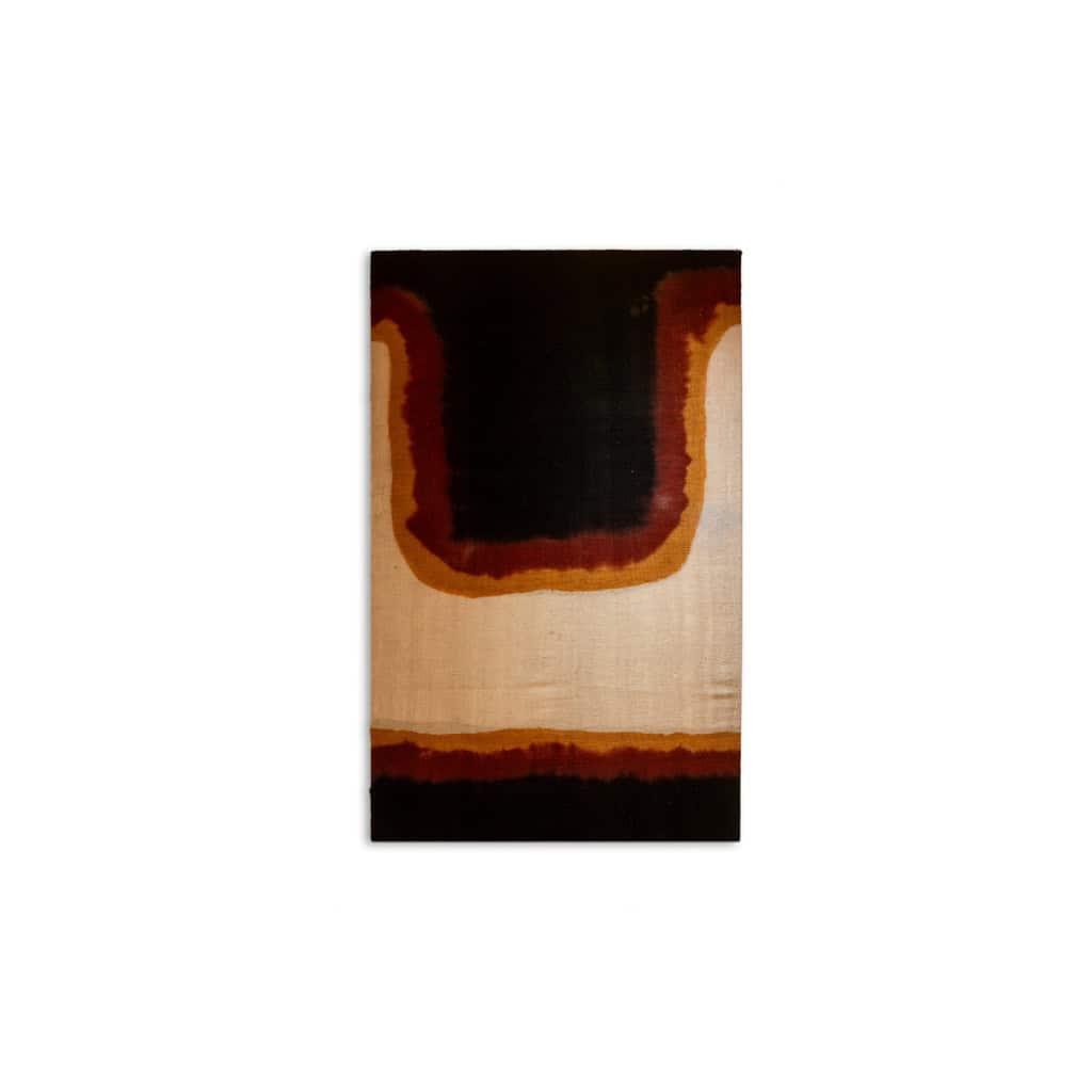 Triptyque à décor géométrique en laine tissée. Travail artisanal, 20e siècle. 9