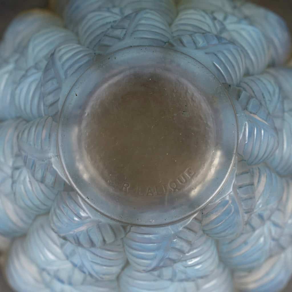 1927 René Lalique – Vase Moissac Verre Opalescent Patiné Bleu 8