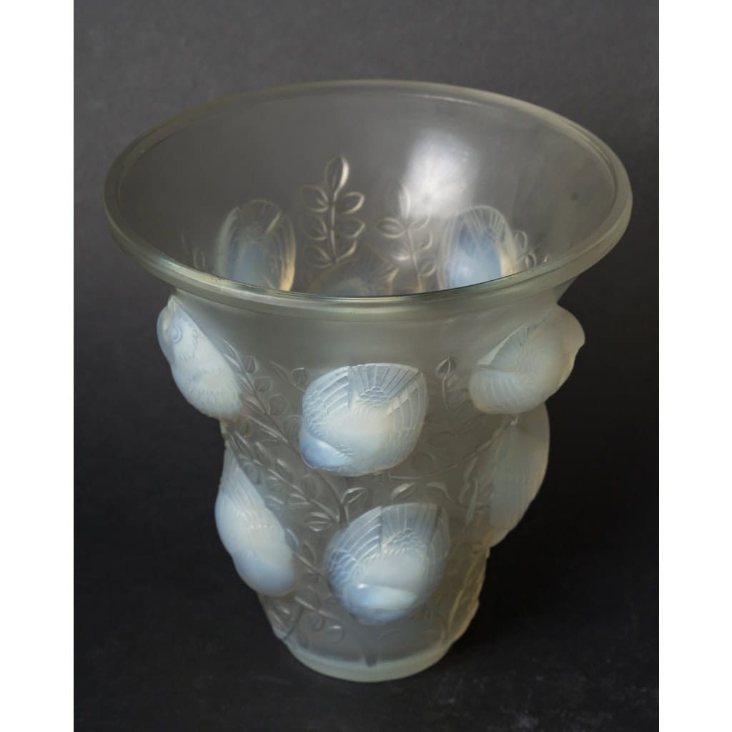 RENE LALIQUE – Vase “ Saint François” en verre – Circa 1930 6 RENE LALIQUE – Vase “ Saint François” en verre – Circa 1930 6