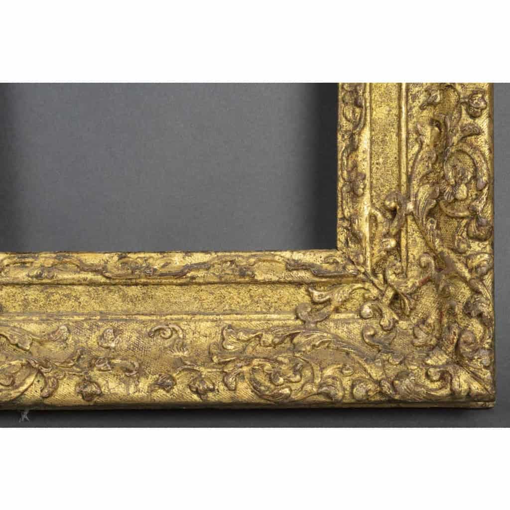 Cadre en bois sculpté doré d&rsquo;époque Louis XIV 6