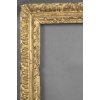 Cadre en bois sculpté doré d’époque Louis XIII 9