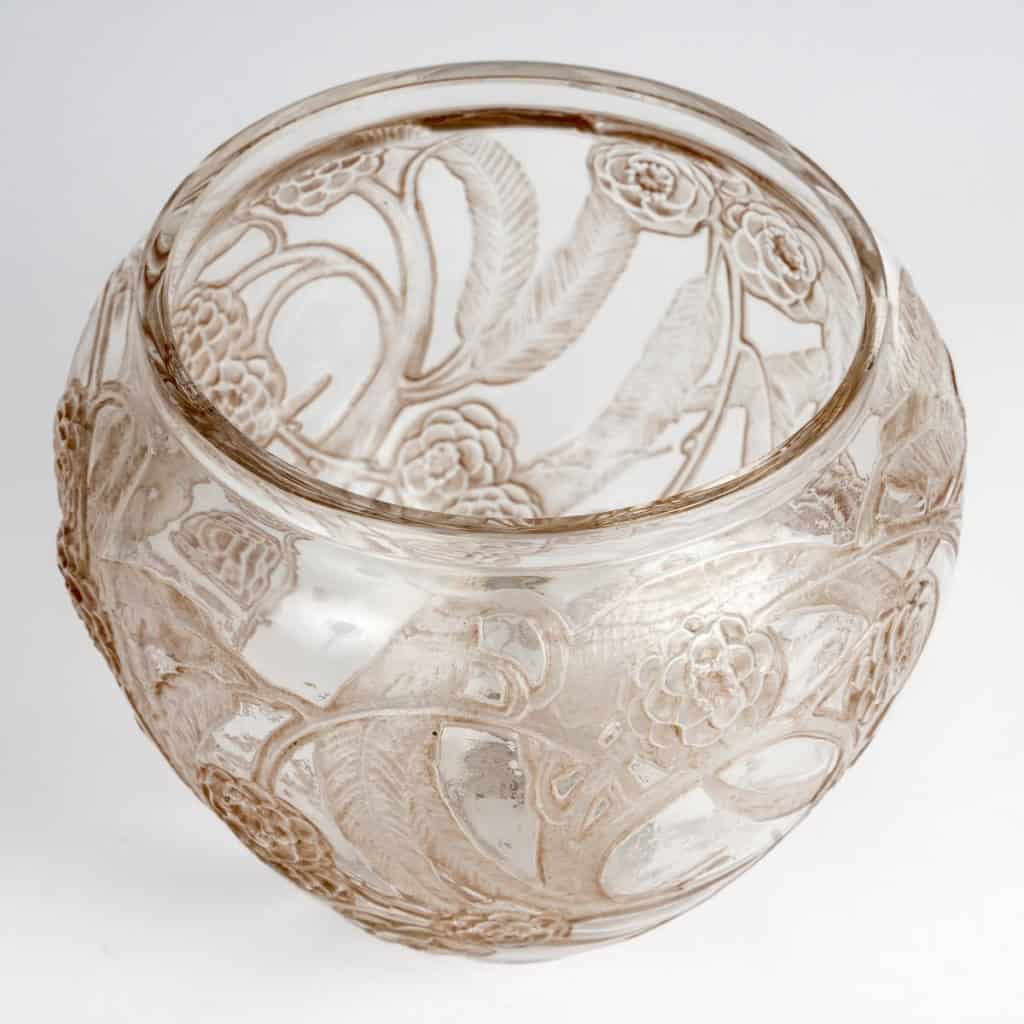 1923 René Lalique – Vase Néfliers Verre Blanc Patiné Sépia 5