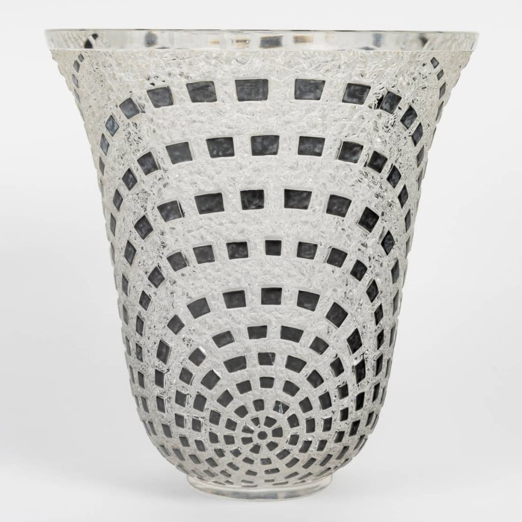 1935 René Lalique – Art Déco Vase Damiers Verre Blanc Emaillé Noir 3