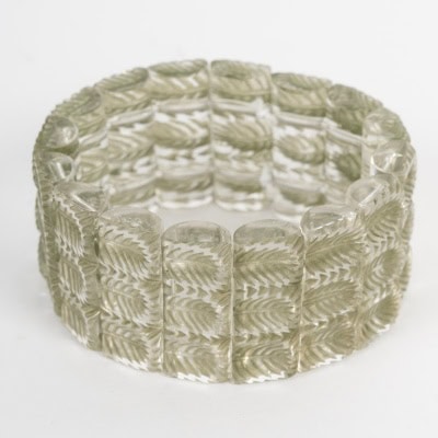 1928 René Lalique – Bracelet Palmettes Verre Blanc Patiné Vert