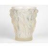 René Lalique – Vase «Bacchantes» en verre Opalescent 8 René Lalique – Vase «Bacchantes» en verre Opalescent 8