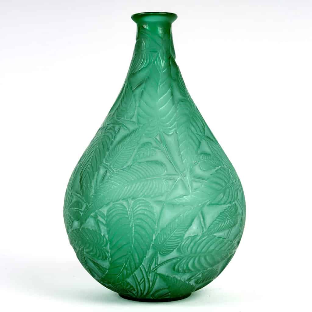 1923 René Lalique – Vase Sauges Verre Vert Patiné Blanc 4 1923 René Lalique – Vase Sauges Verre Vert Patiné Blanc 4