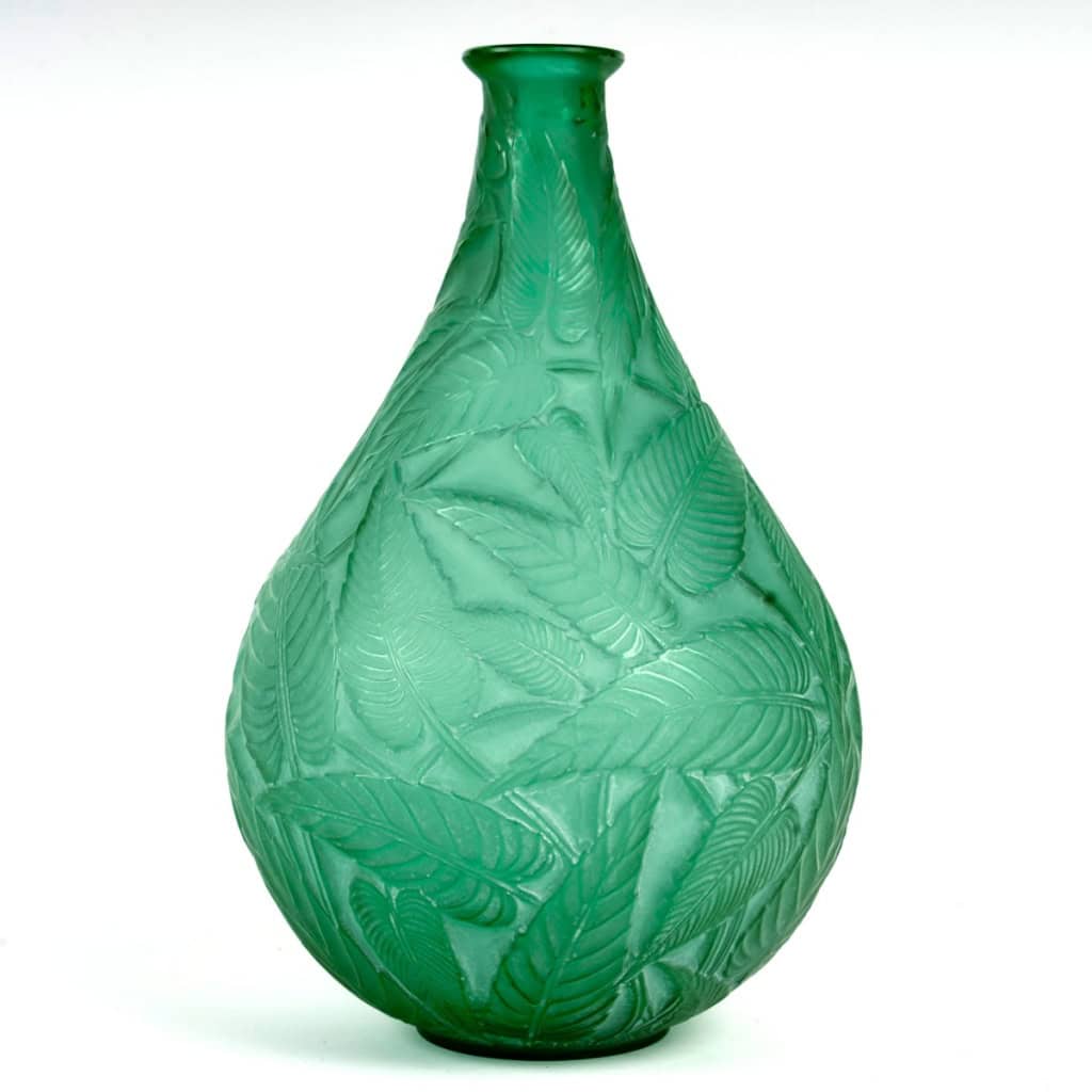 1923 René Lalique – Vase Sauges Verre Vert Patiné Blanc 3 1923 René Lalique – Vase Sauges Verre Vert Patiné Blanc 3