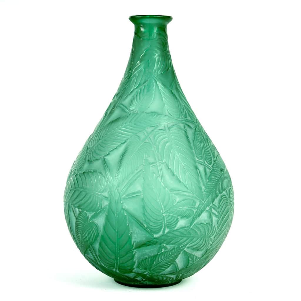 1923 René Lalique – Vase Sauges Verre Vert Patiné Blanc 5 1923 René Lalique – Vase Sauges Verre Vert Patiné Blanc 5
