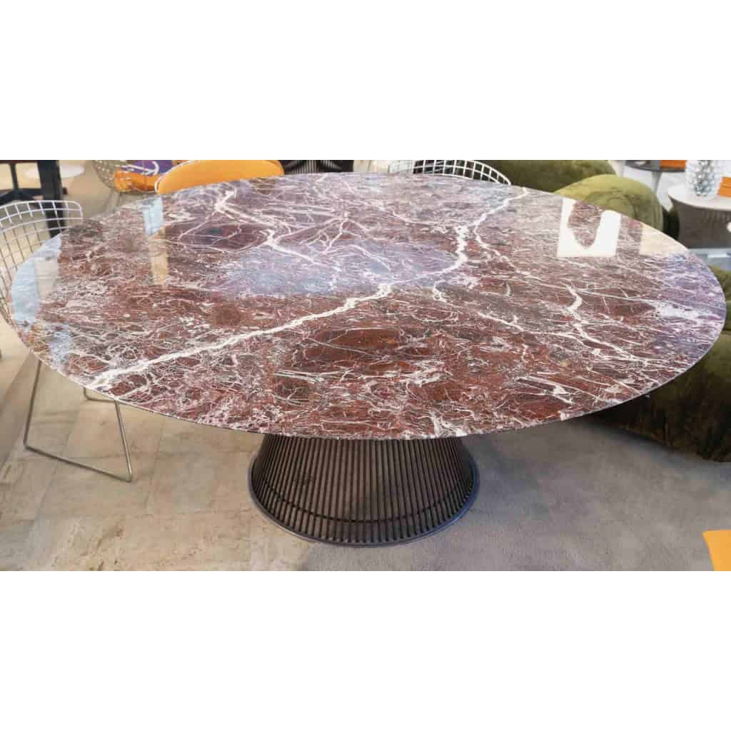 KNOLL éditions & PLATNER , table rondeØ 180 cm marbre Rouge Rubis 10