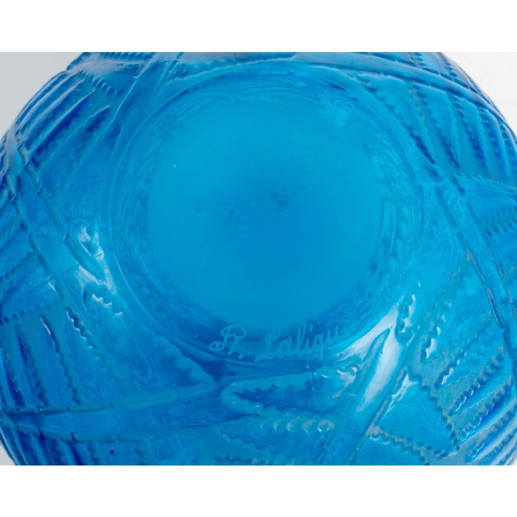 1926 René Lalique – Vase Espalion Verre Bleu Electrique Patiné Blanc 6