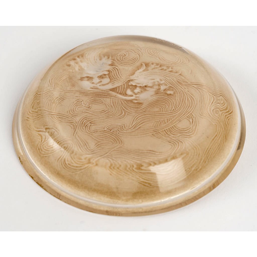 1913 René Lalique – Cendrier Deux Zéphyrs Verre Blanc Patiné Sépia 8