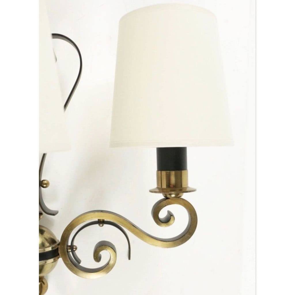 1970 Paire d&rsquo;appliques murales en fer forgé et laiton Maison Roche 5