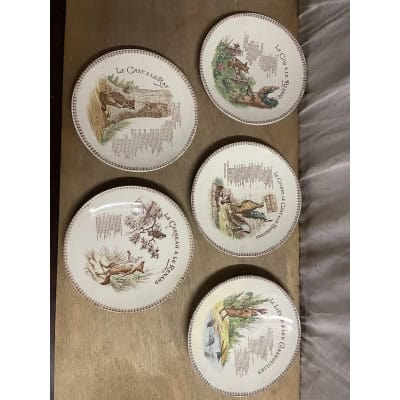 Assiettes en faience de Moret sur Loing Assiettes en faience de Moret sur Loing