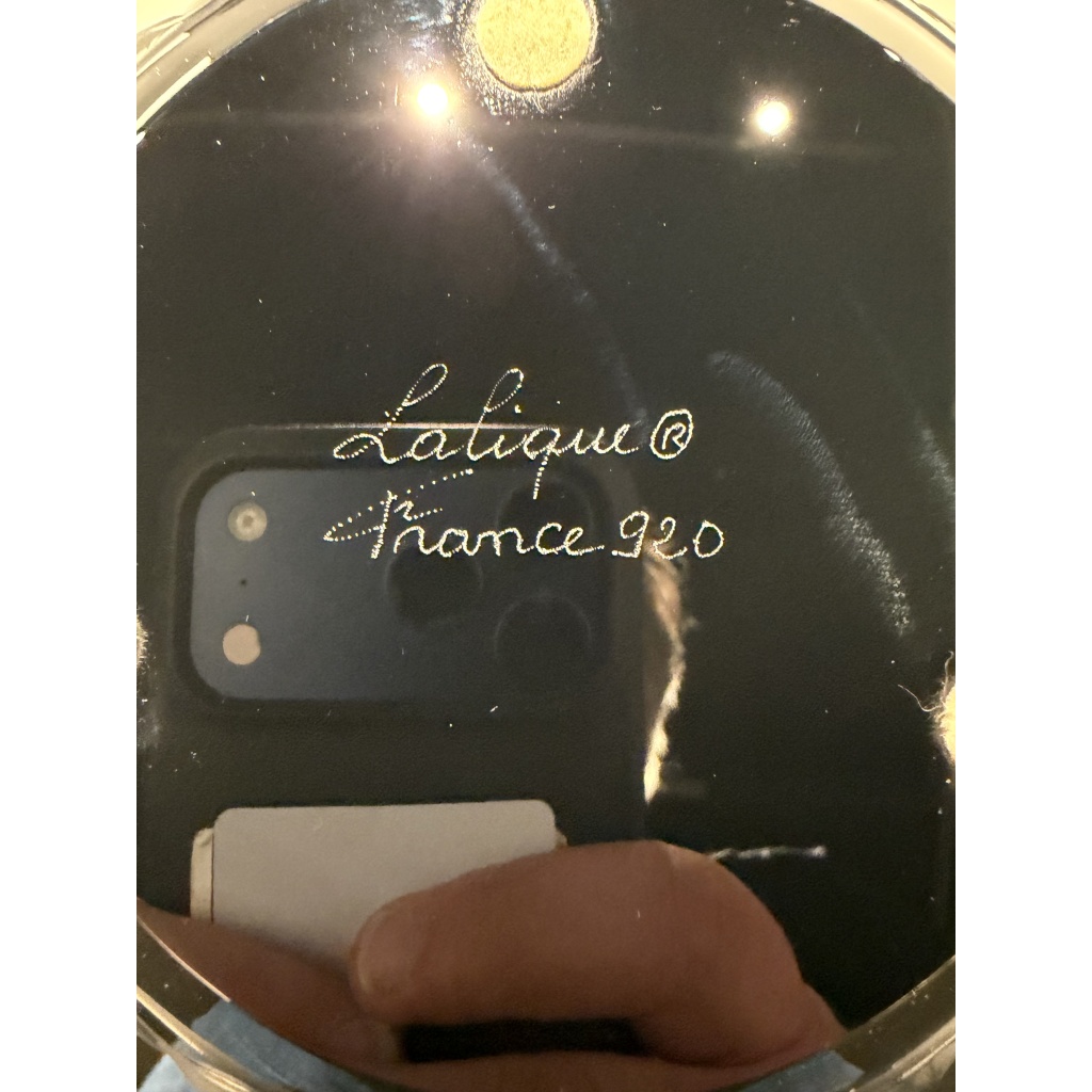 1991 Marie-Claude Lalique – Vase Tanzania Cristal Noir Emaillé Blanc 10