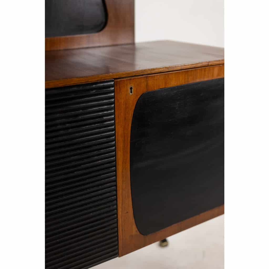 Paire de cabinets italiens en placage de teck. Années 1960. 14