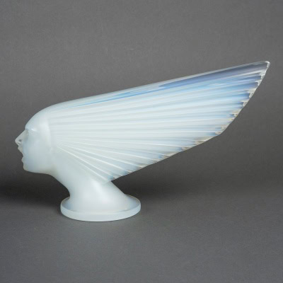 Lalique France – Mascotte Automobile Victoire Cristal Opalescent – NEUF Lalique France – Mascotte Automobile Victoire Cristal Opalescent – NEUF