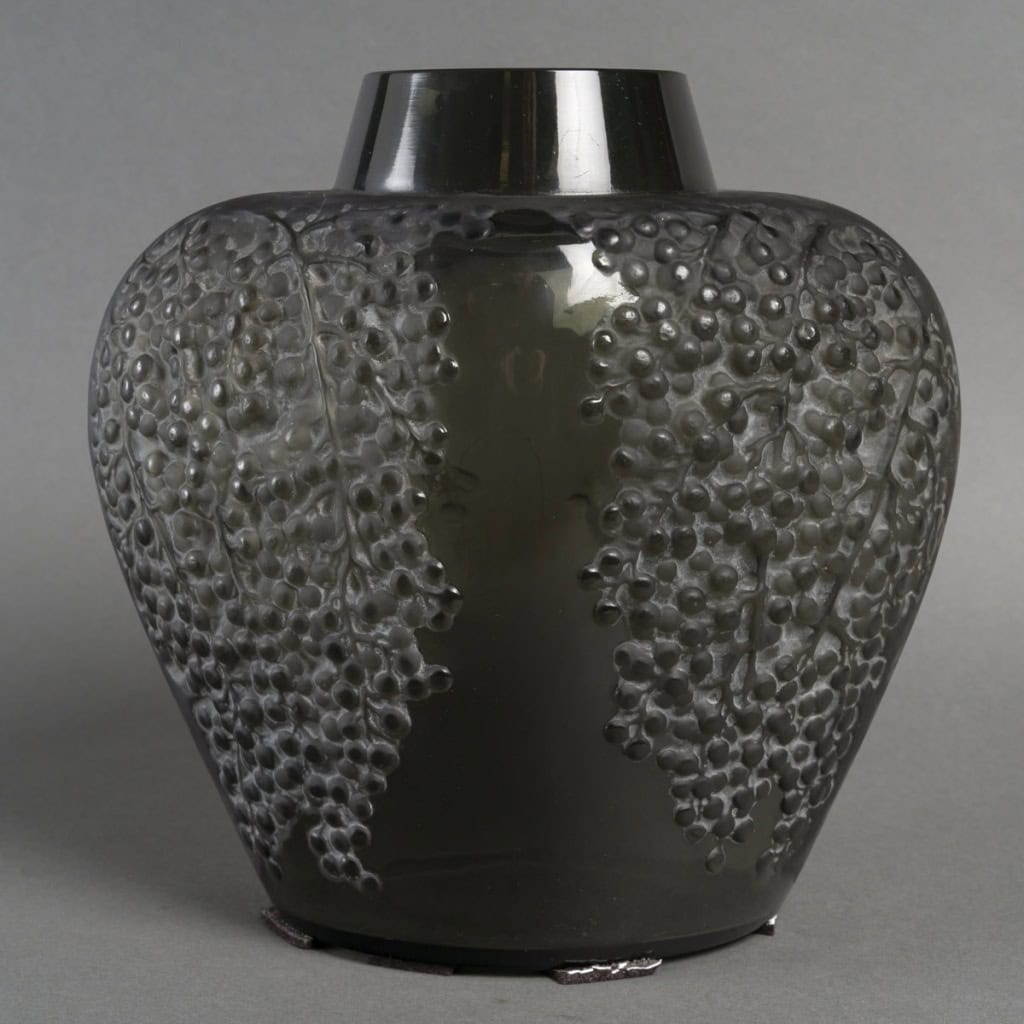 René LALIQUE – Vase « Poivrier » créé en 1921 3