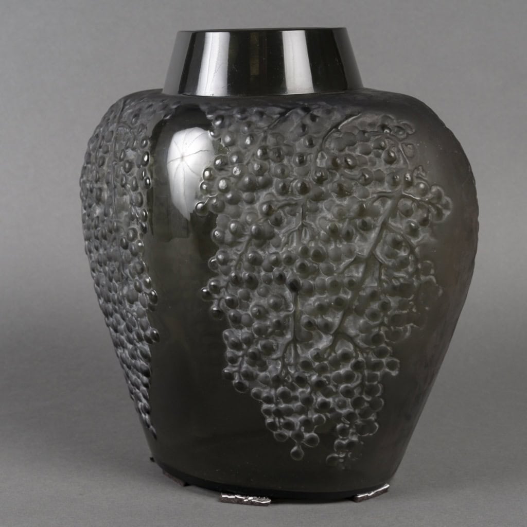 René LALIQUE – Vase « Poivrier » créé en 1921 7