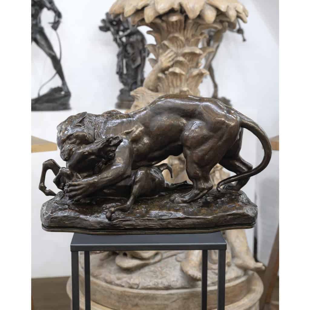 Sculpture – Tigre Surprenant Une Antilope , Antoine – Louis Barye , F.Barbedienne – Bronze 3 Sculpture – Tigre Surprenant Une Antilope , Antoine – Louis Barye , F.Barbedienne – Bronze 3