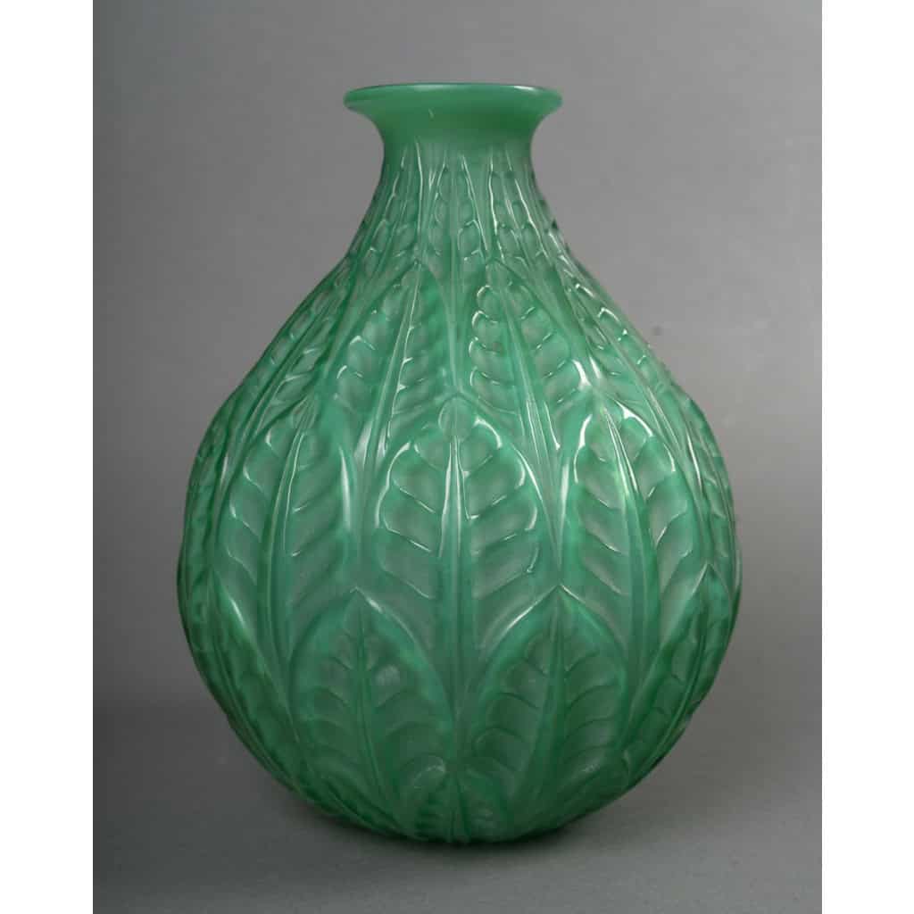 R. LALIQUE – VASE MALESHERBES créé en 1927 6
