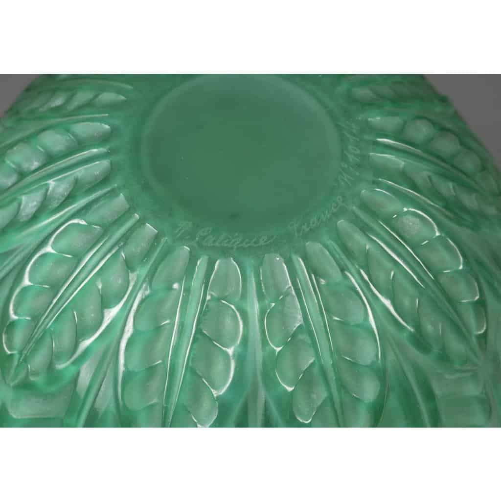 R. LALIQUE – VASE MALESHERBES créé en 1927 11