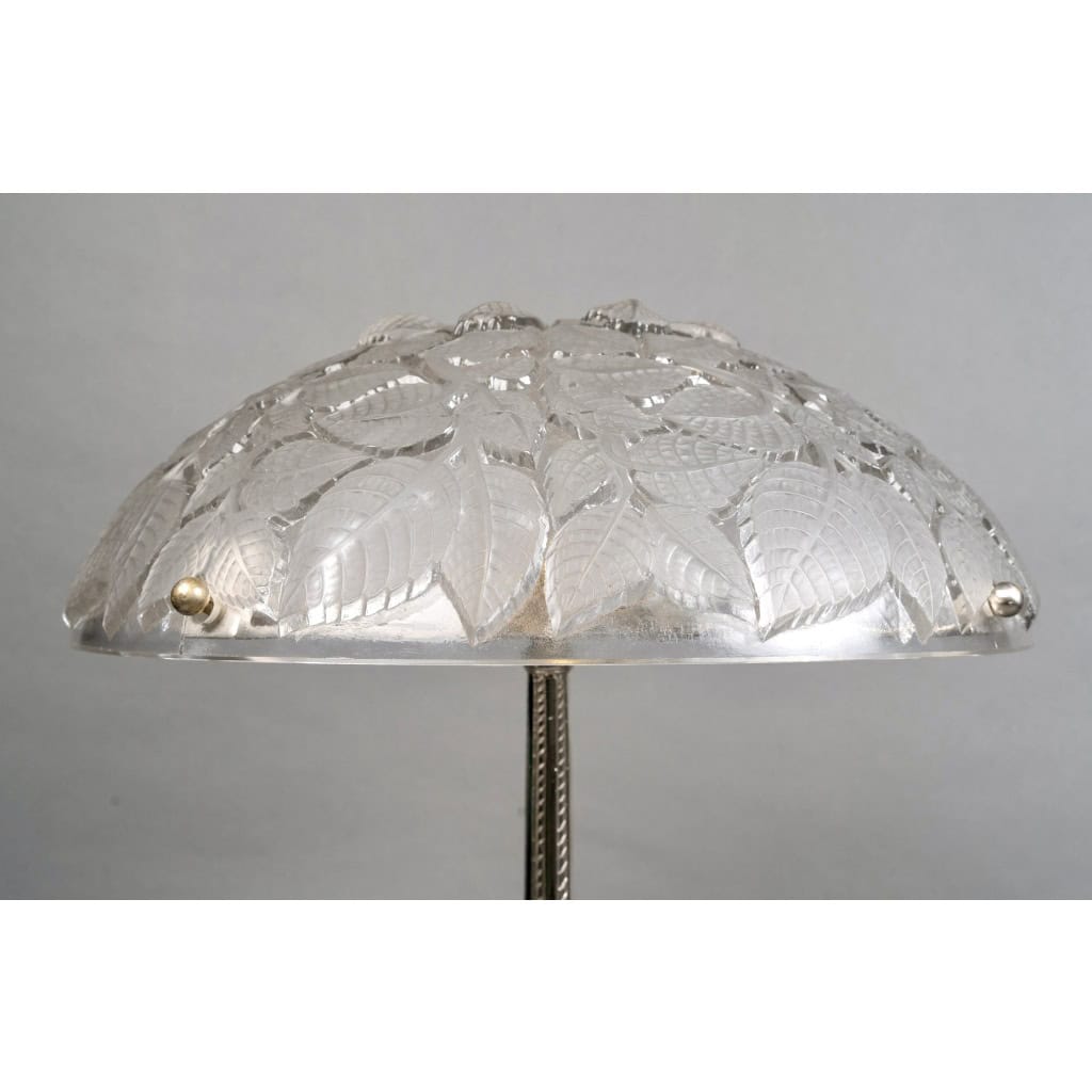 1924 René Lalique – Lampe Charmes Verre Blanc Et Bronze Nickelé 4