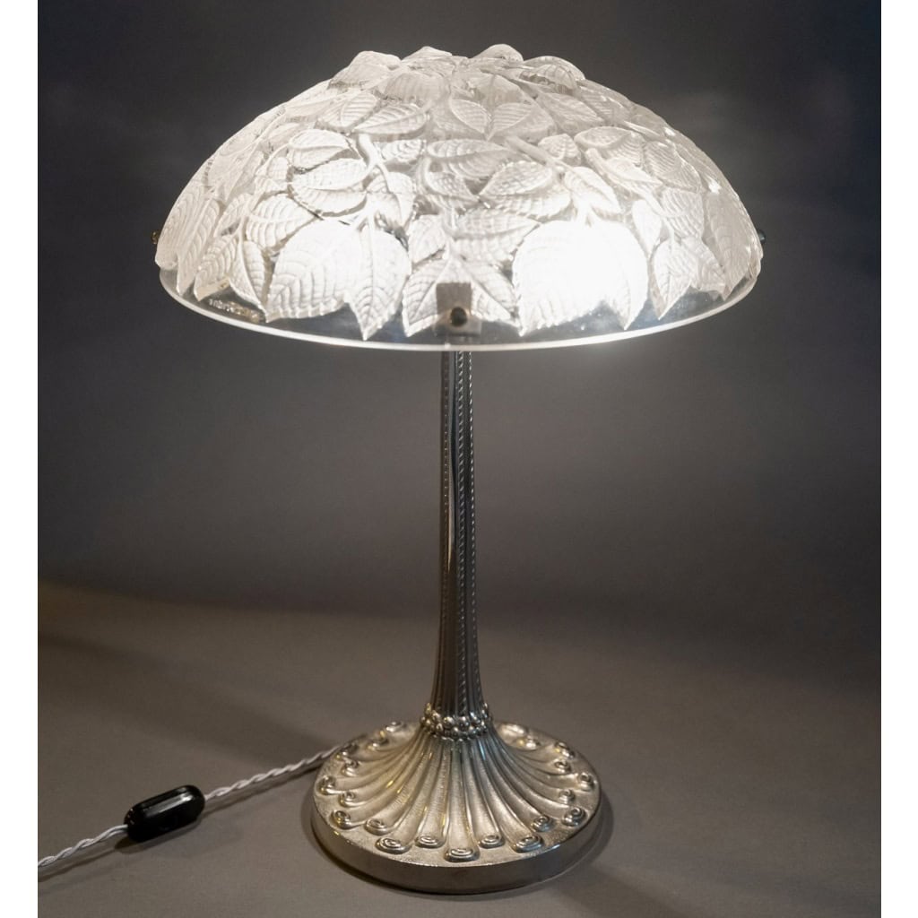 1924 René Lalique – Lampe Charmes Verre Blanc Et Bronze Nickelé 9