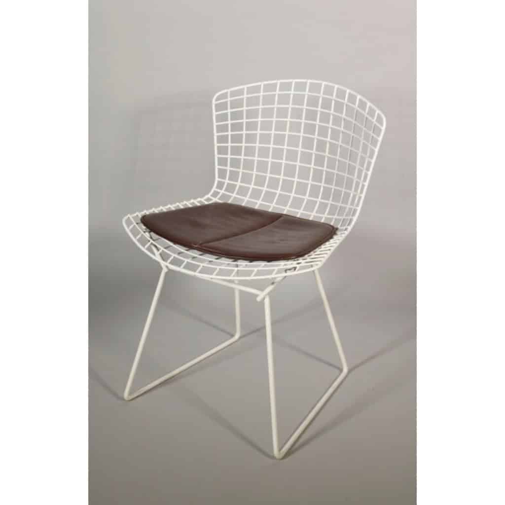 Harry BERTOIA (1915-1978) pour KNOLL INTERNATIONAL, éditeur. 4 Chaises « Diamond » 7