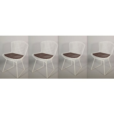 Harry BERTOIA (1915-1978) pour KNOLL INTERNATIONAL, éditeur. 4 Chaises « Diamond »