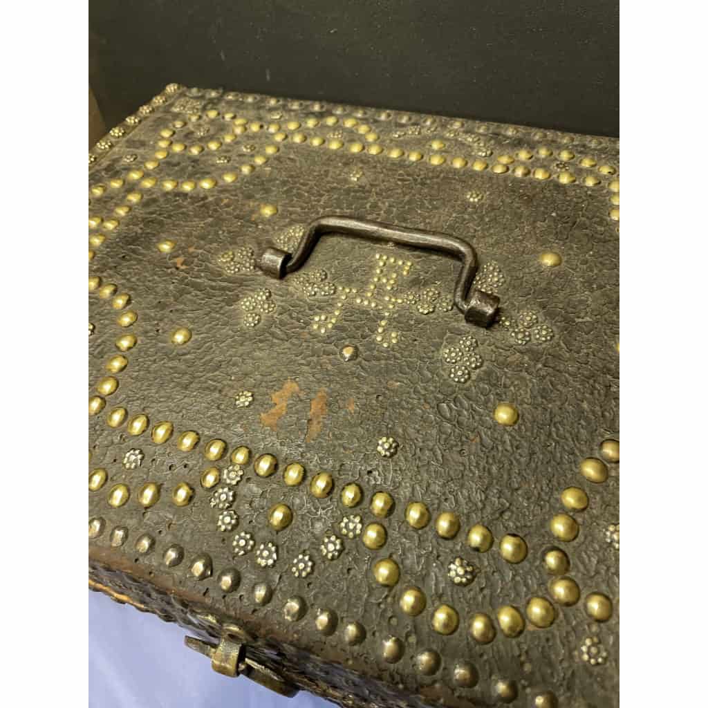 Coffret d&rsquo;époque Louis XIII 4